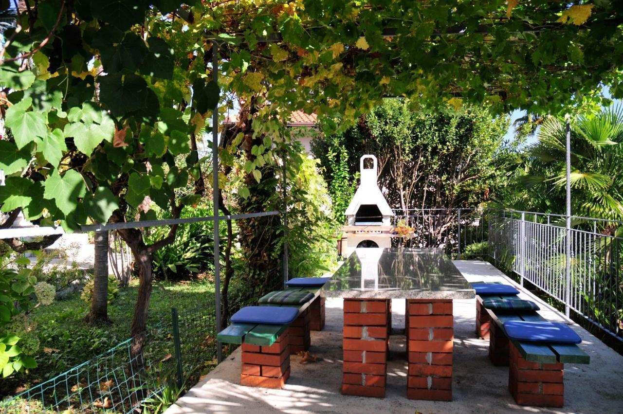 Apartments Villa Zara 로브란 외부 사진