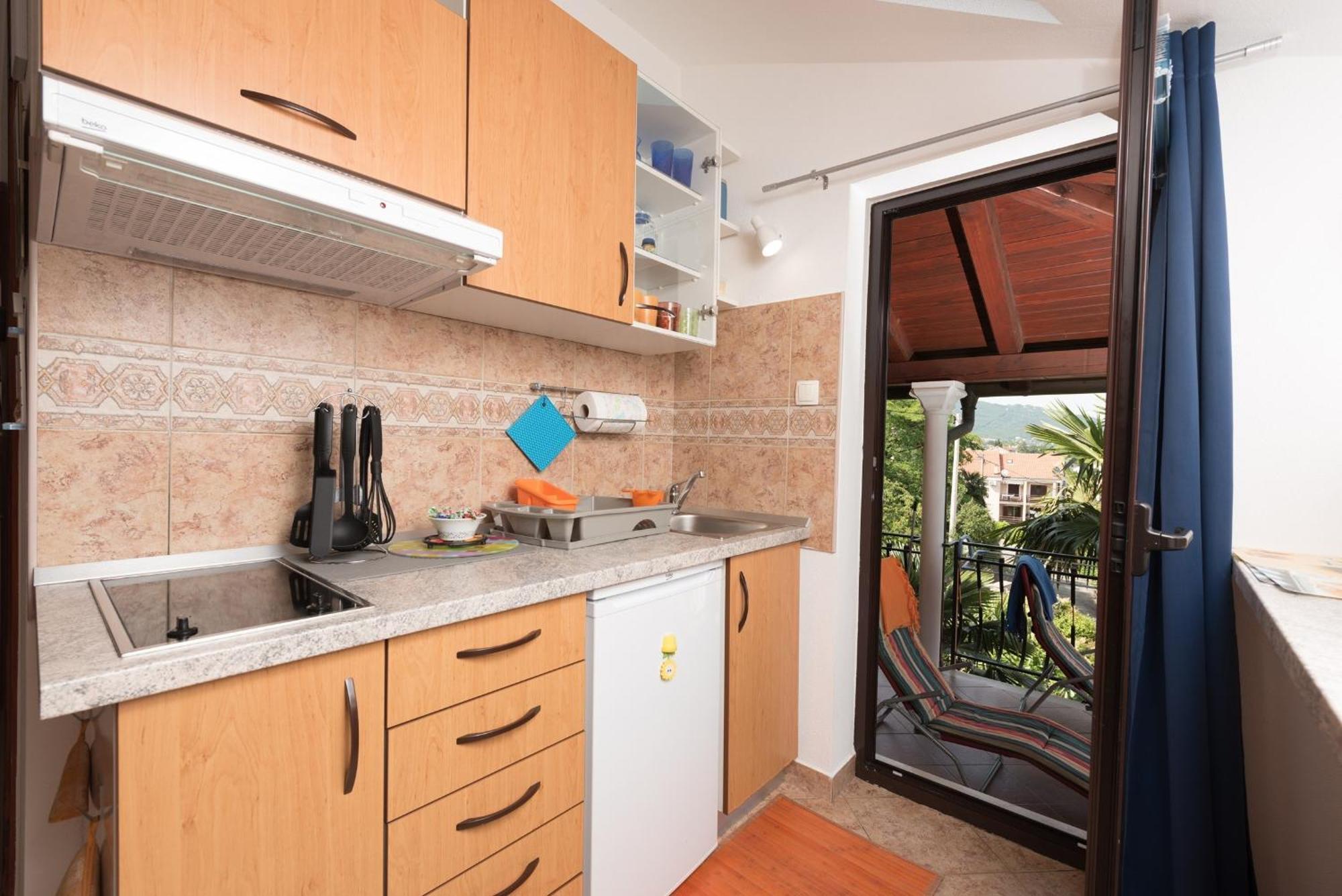 Apartments Villa Zara 로브란 외부 사진