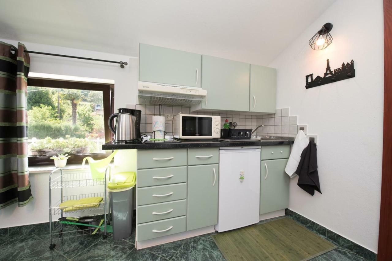 Apartments Villa Zara 로브란 외부 사진